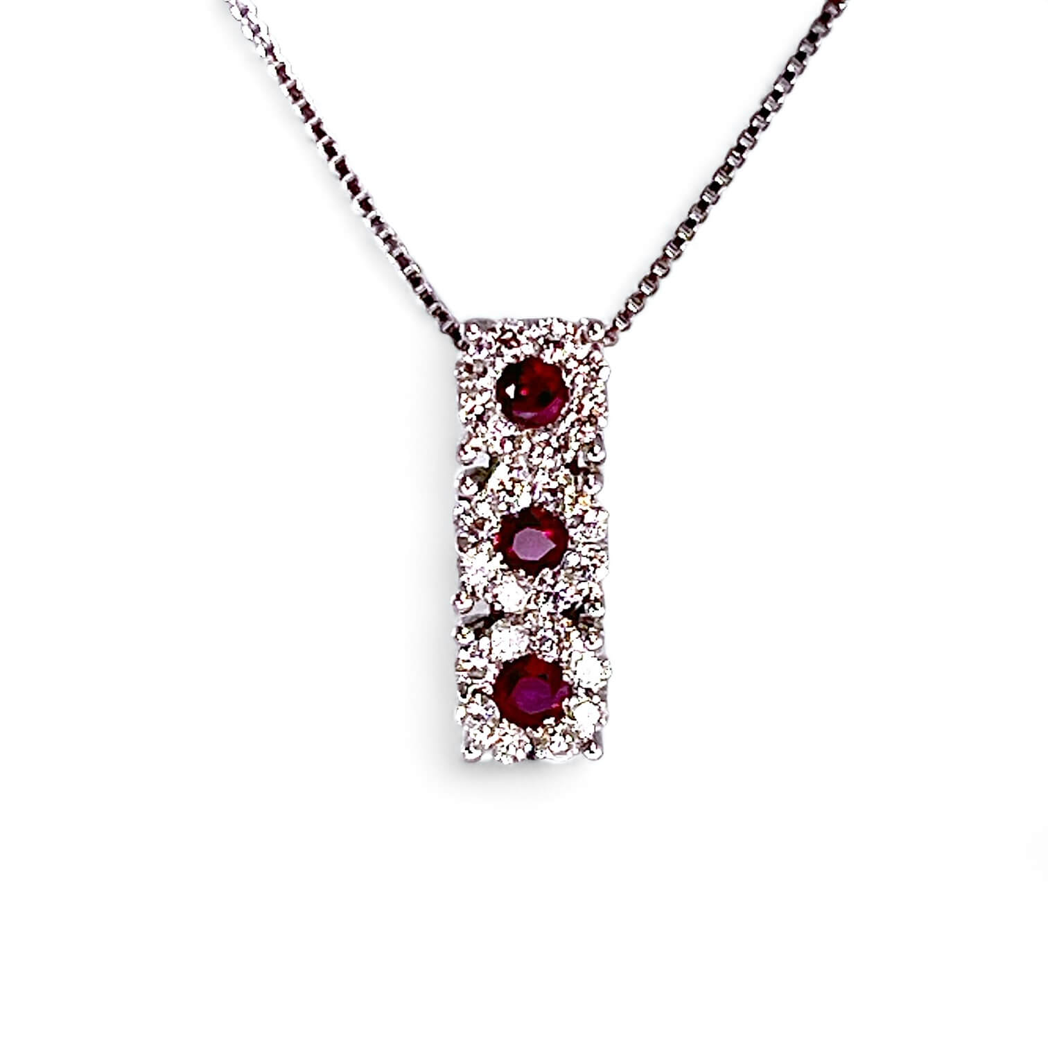 White gold 750% ruby pendant and diamonds Art. CD032