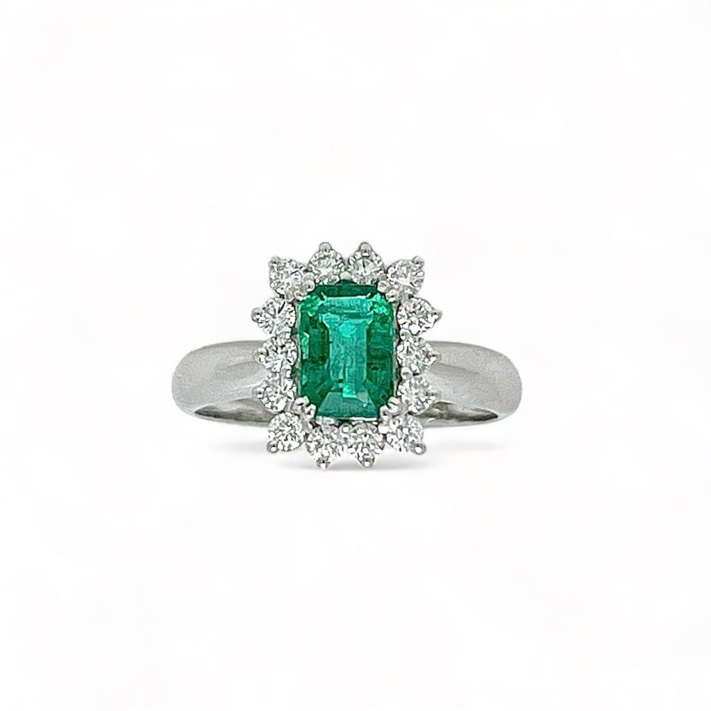 Emerald ring diamonds and white gold 750% ART. AN1139