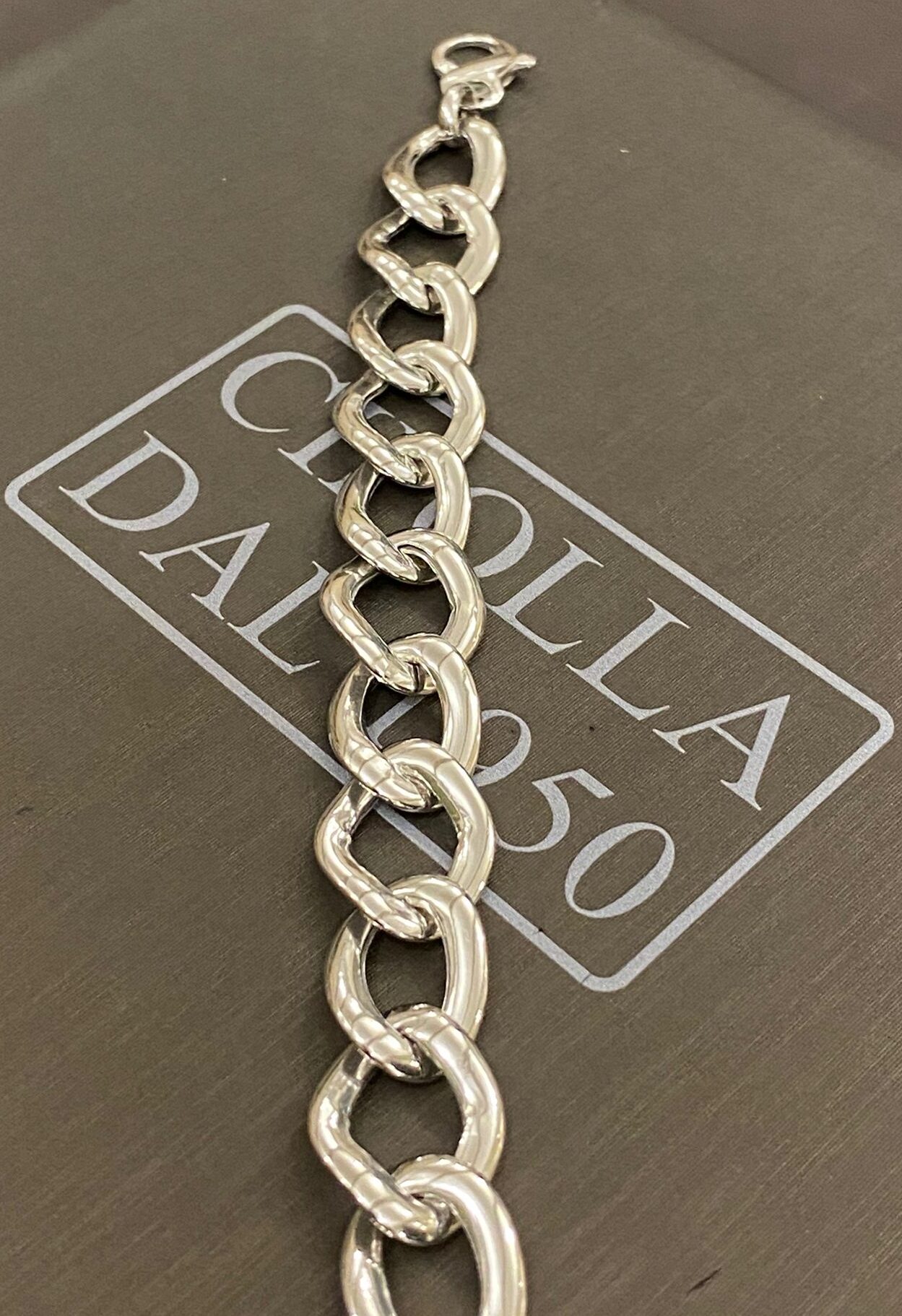 83f03154 15d8 4f2a 9e29 e6444a04d753 e1619164020478 gioielleria palermo 83f03154-15d8-4f2a-9e29-e6444a04d753