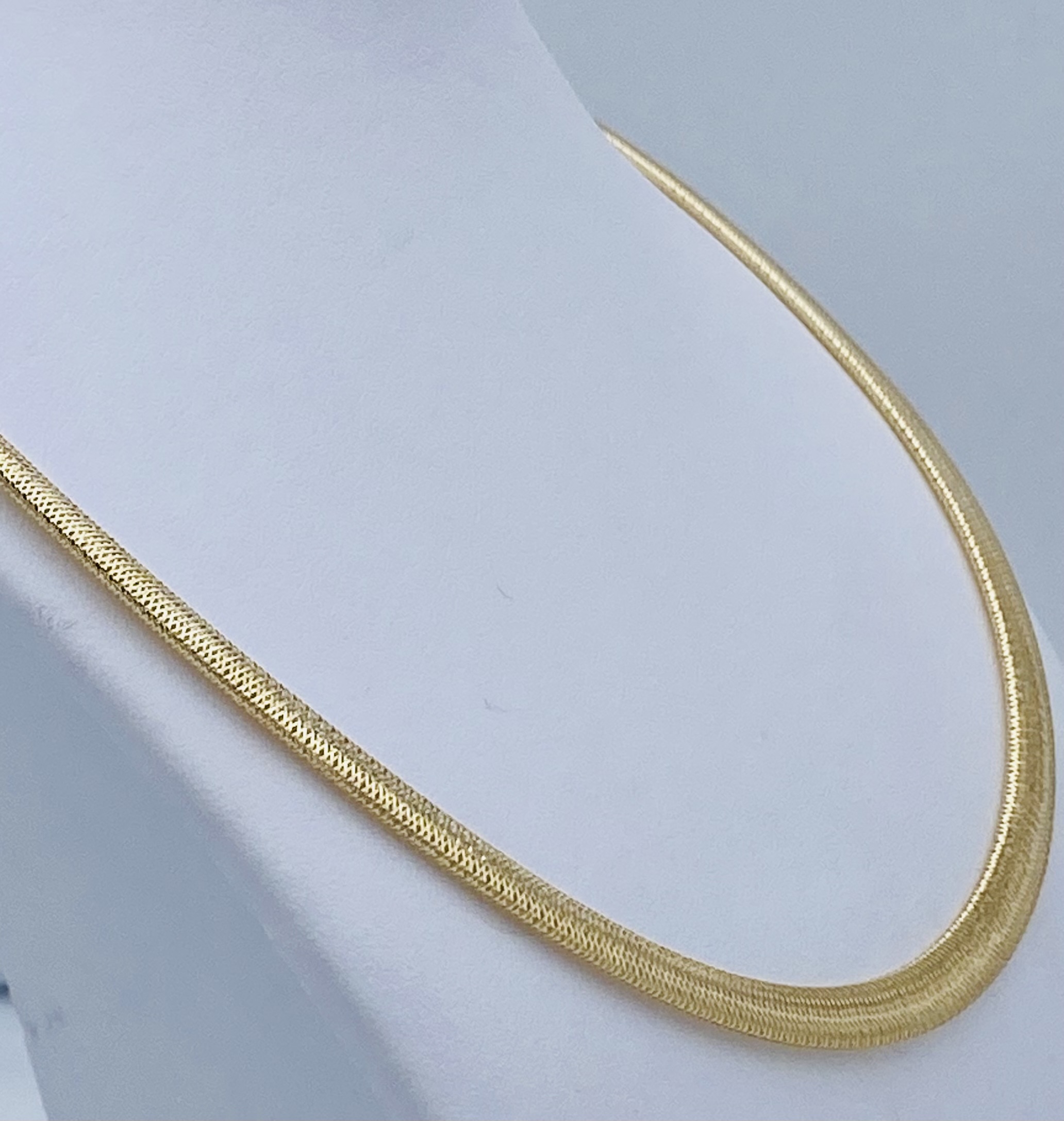 Round necklace in yellow gold thread 750% Art.COF2 Round necklace in yellow gold thread 750% Art.COF2