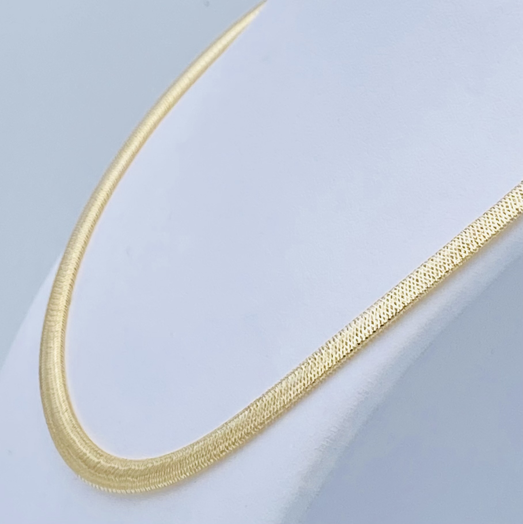 Round necklace in yellow gold thread 750% Art.COF2 Round necklace in yellow gold thread 750% Art.COF2