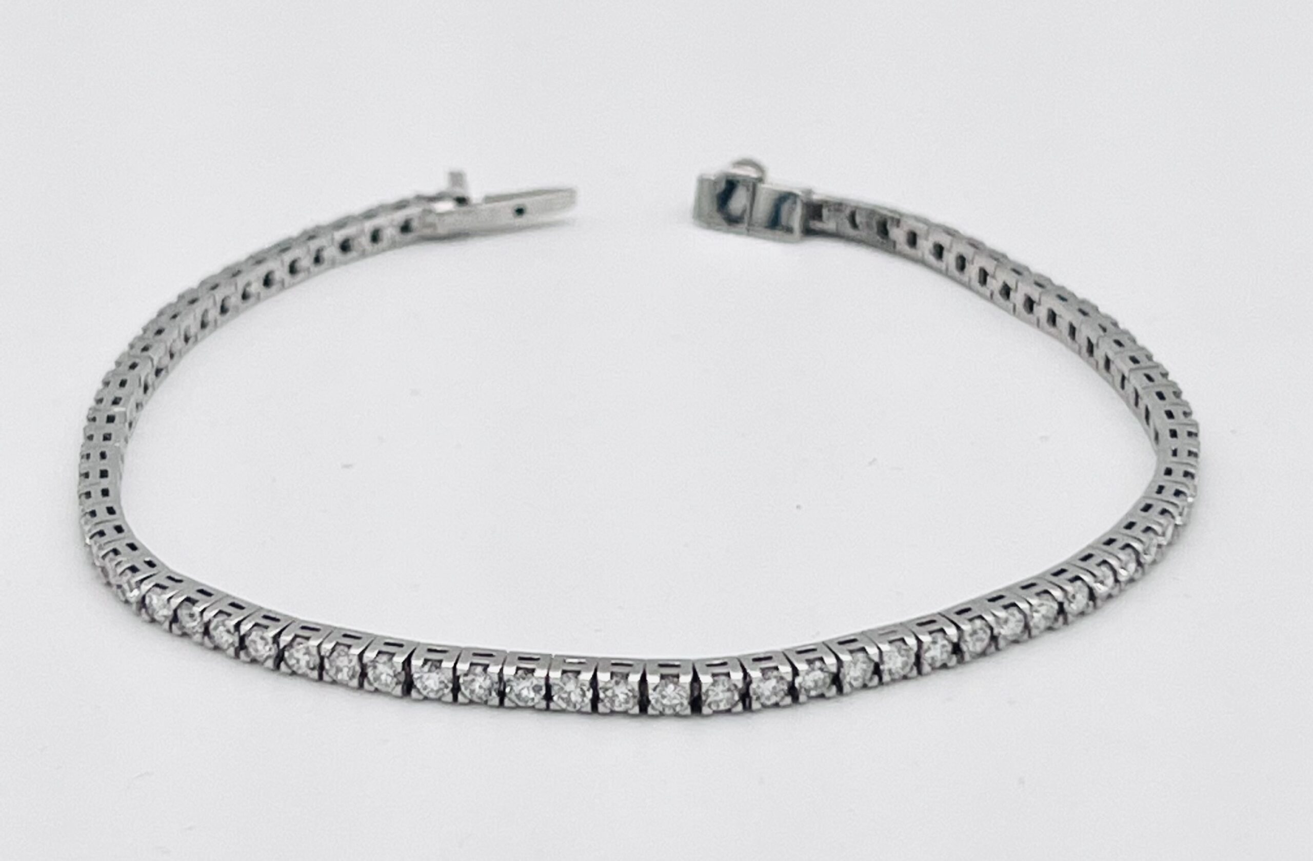 Bracciale tennis di diamanti oro bianco 750% DESIDERIO Art.BR270