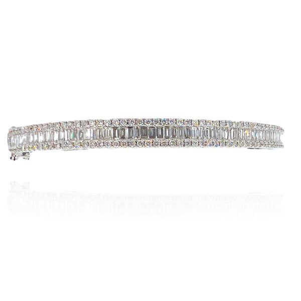 Rigid diamond bracelet