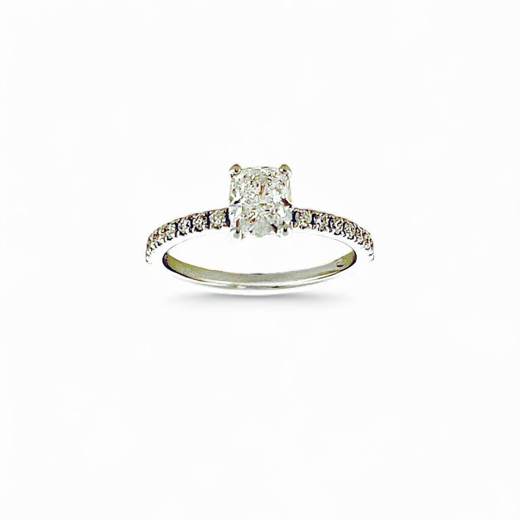 Anello solitario di diamanti taglio Radiant Art. RADIANT100