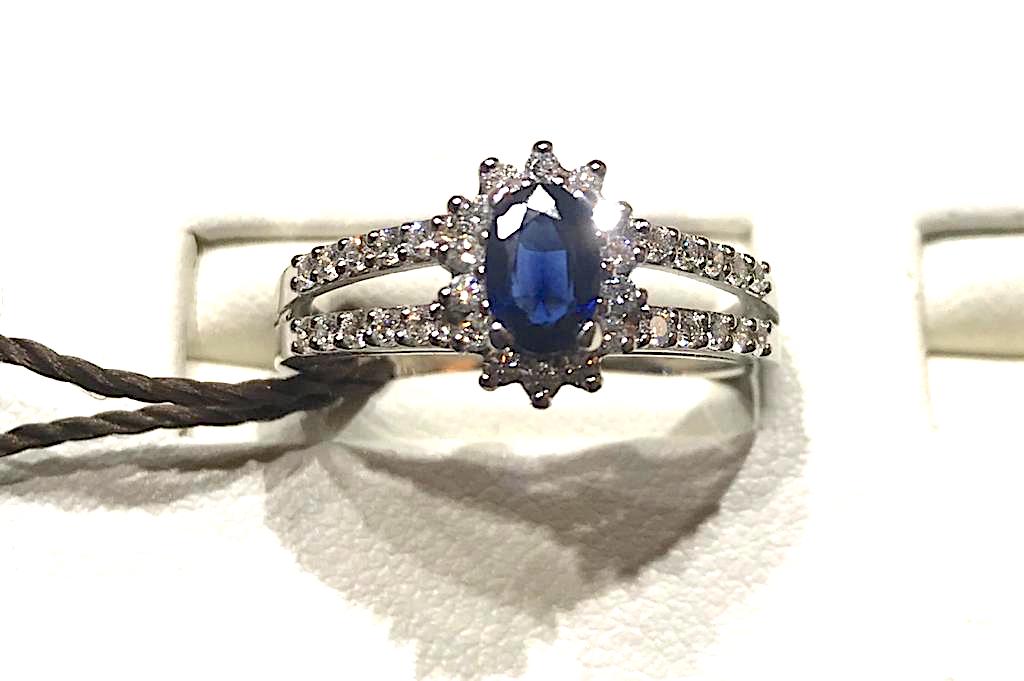 Anello oro  zaffiro e diamanti BON TON art. AN898