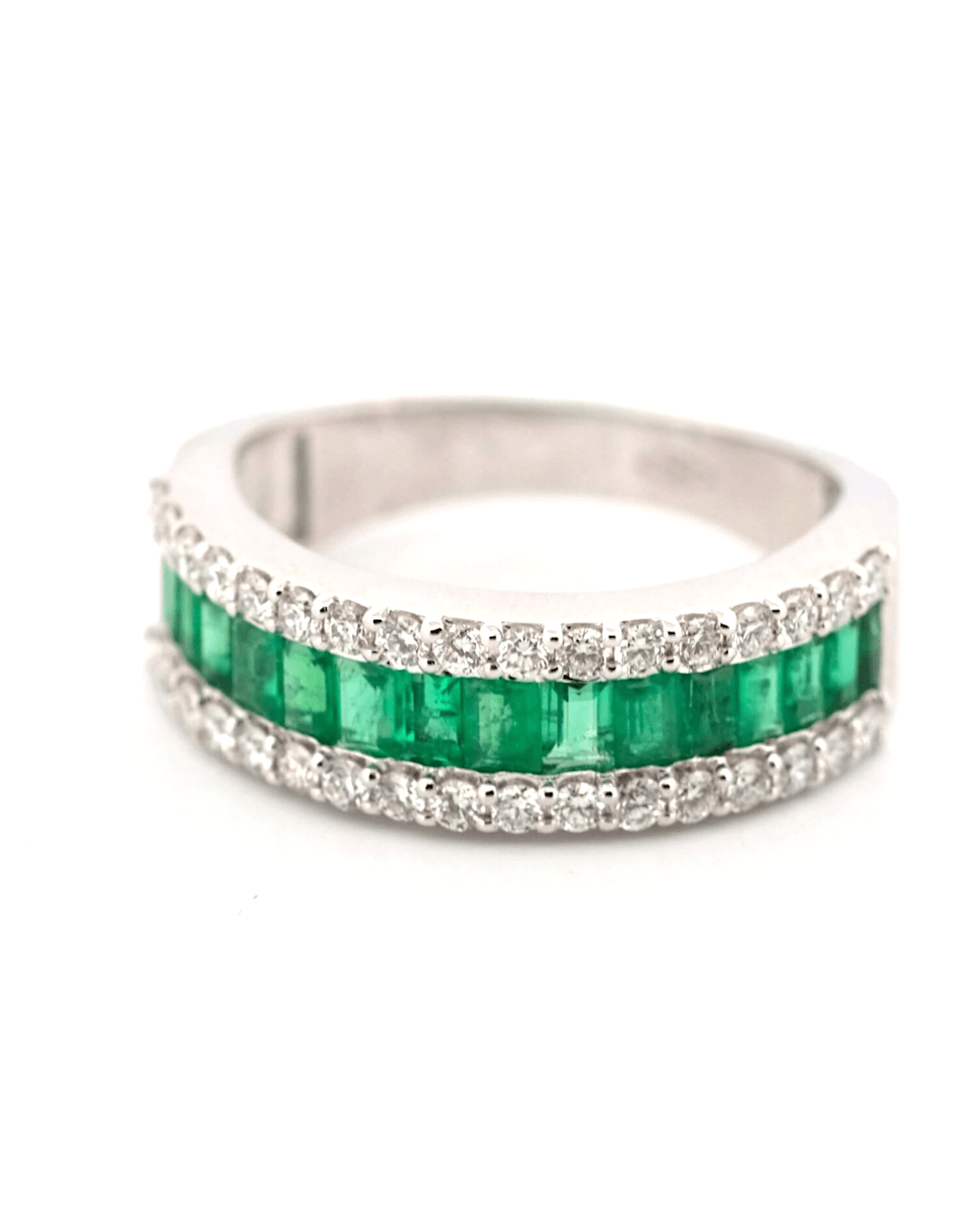Anello smeraldo diamanti e oro Art. 133345