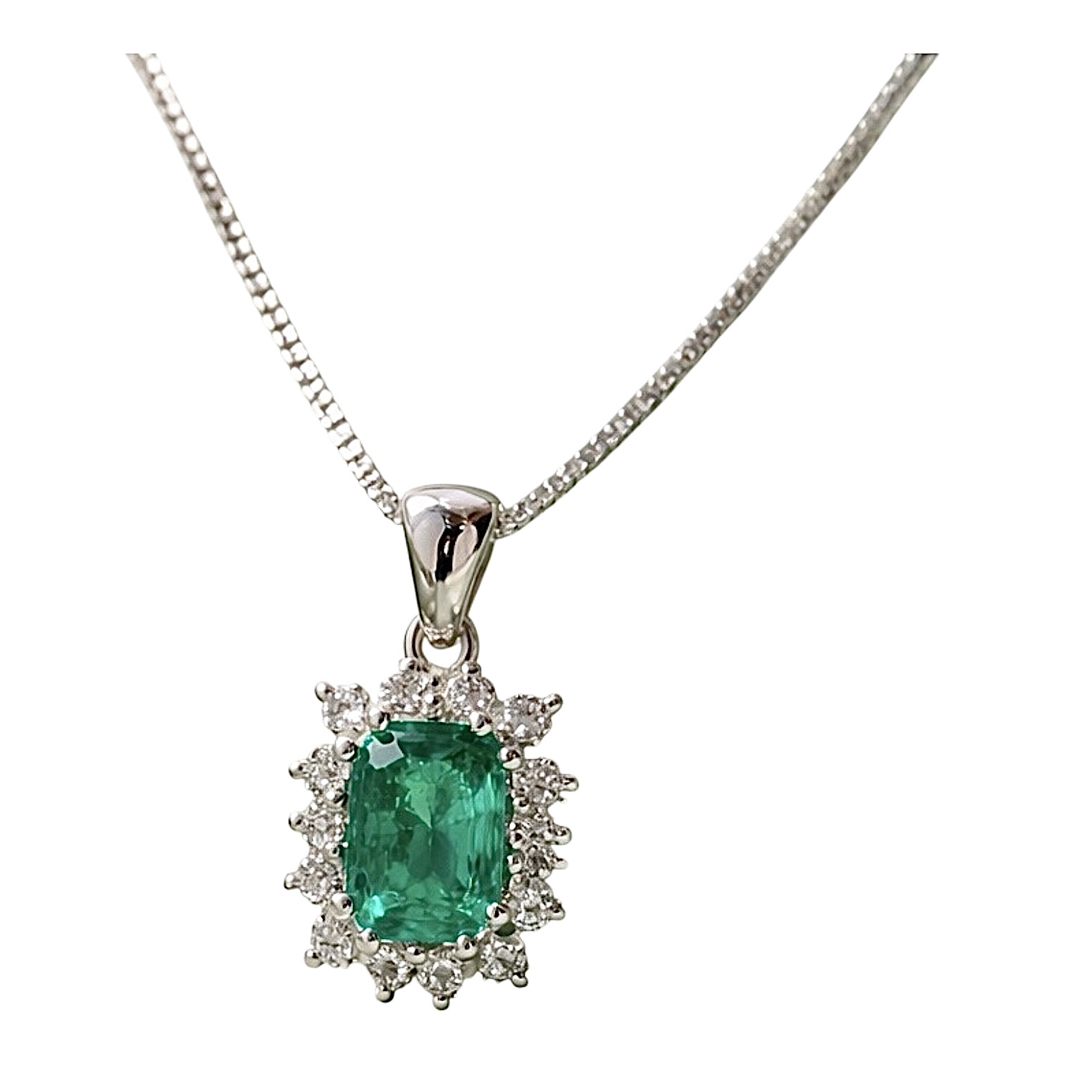 Emerald pendant in 750% white gold
