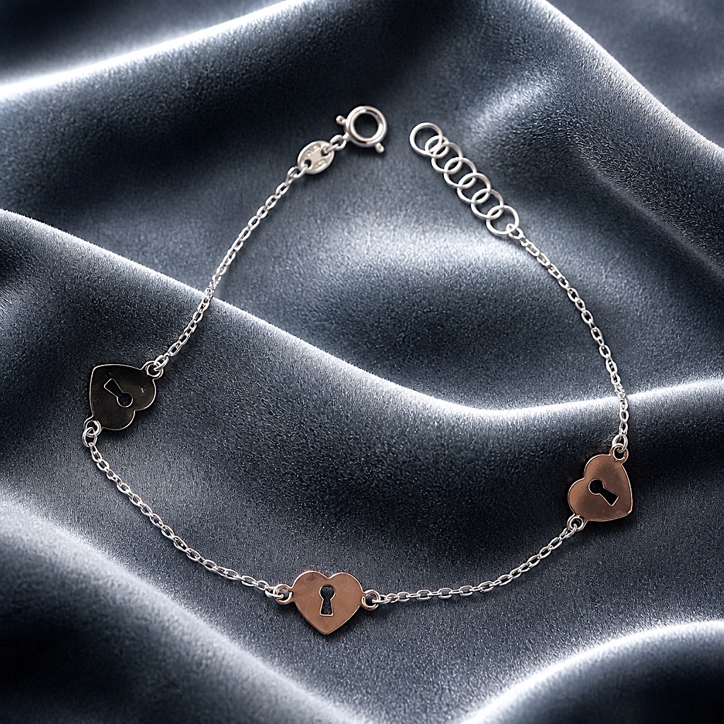 BRACCIALE CUORI IN ORO 18KT ART. CEBR109